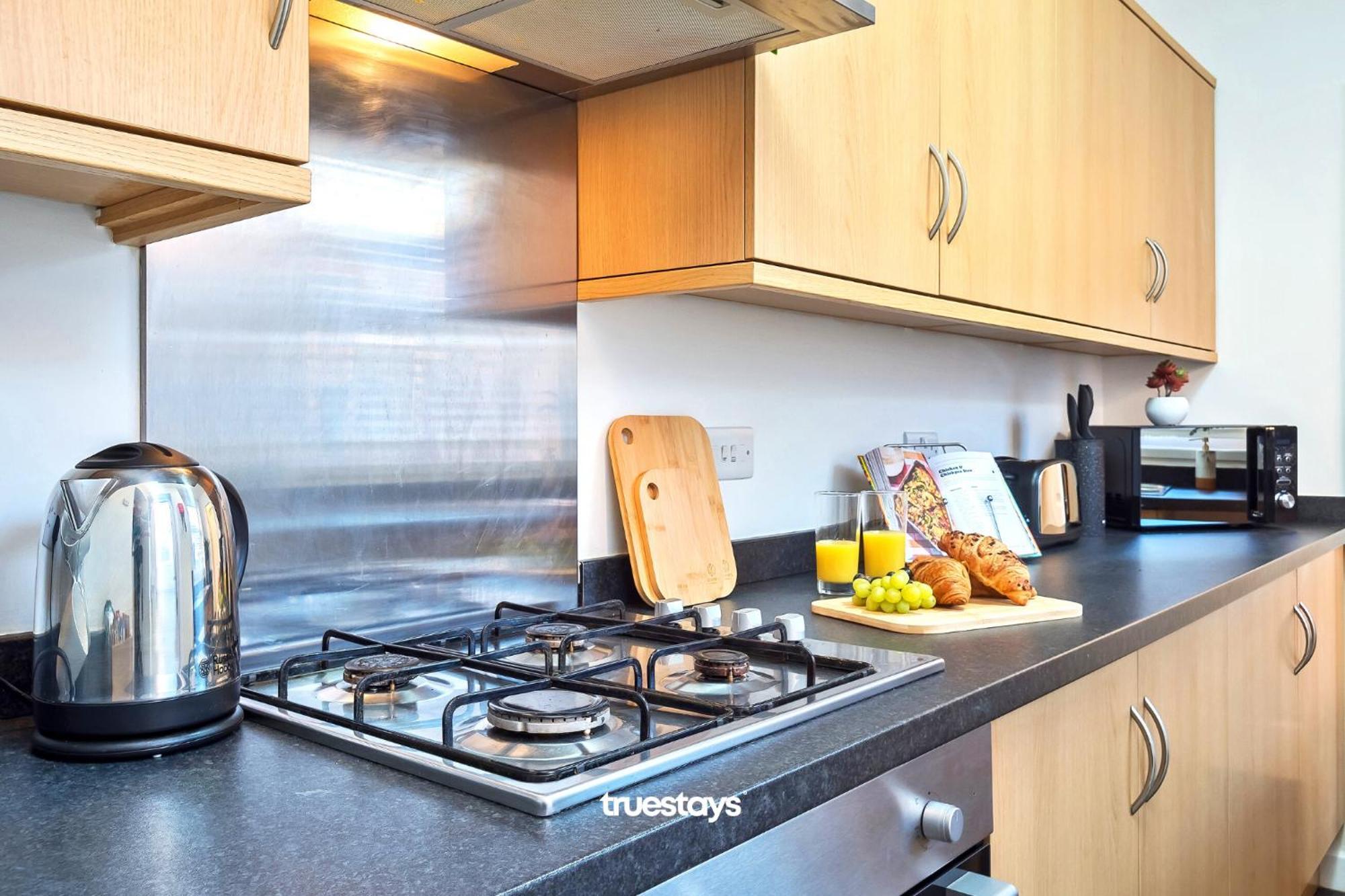 Nursery House By Truestays - 3 Bedroom House In Stoke-On-Trent Ngoại thất bức ảnh