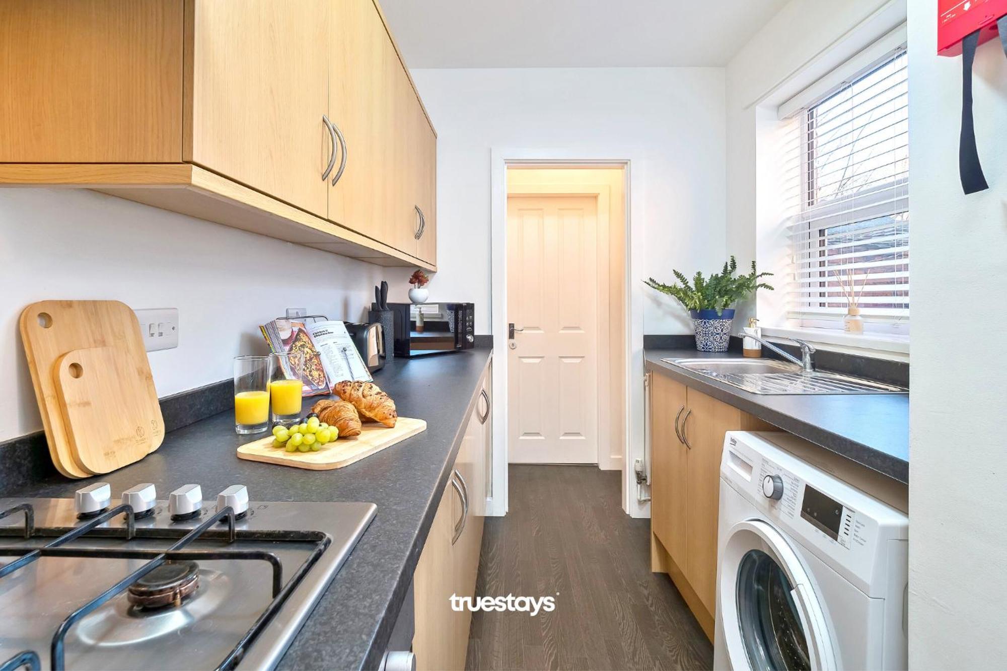Nursery House By Truestays - 3 Bedroom House In Stoke-On-Trent Ngoại thất bức ảnh